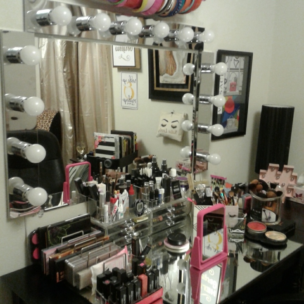 Meet your Posher, Pamela